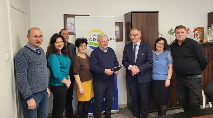 Przy wsparciu gmin, powiat nowodworski wybuduje chodniki w Myszewku i Sztutowie.