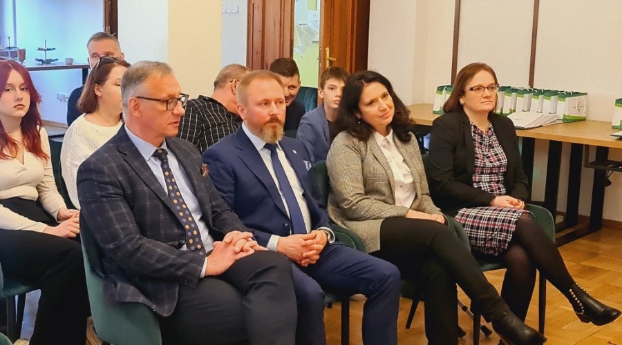 Nagrody sportowe Powiatu Nowodworskiego wręczone. (11)