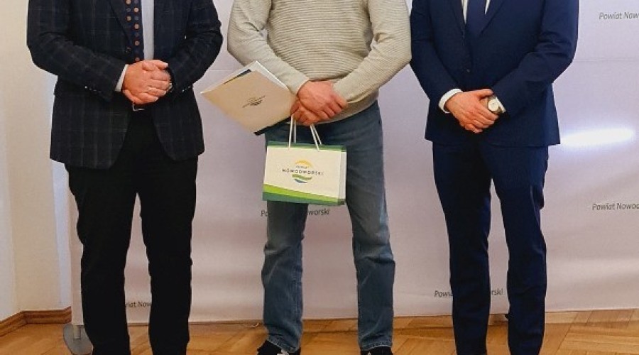 Nagrody sportowe Powiatu Nowodworskiego wręczone. (4)