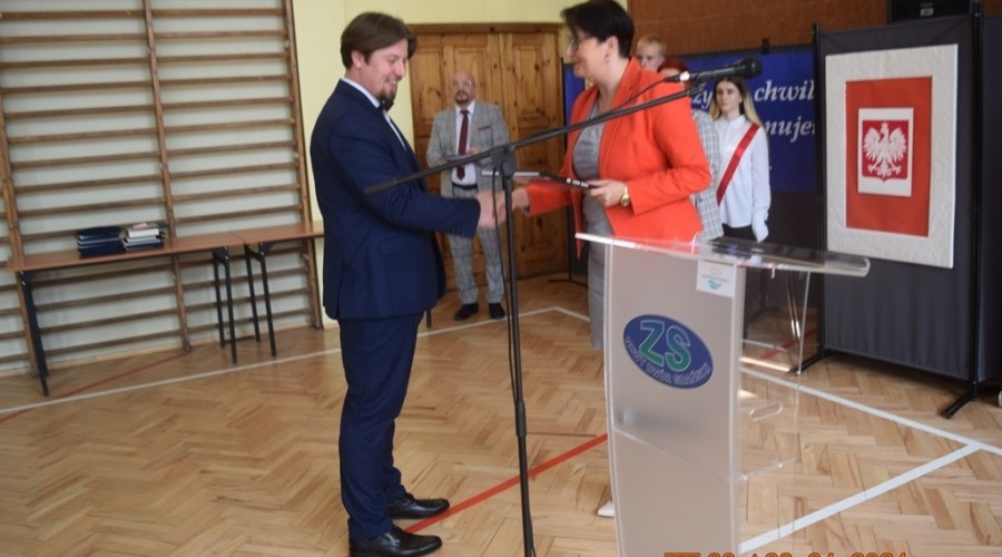 zespol szkol koniec roku (2)