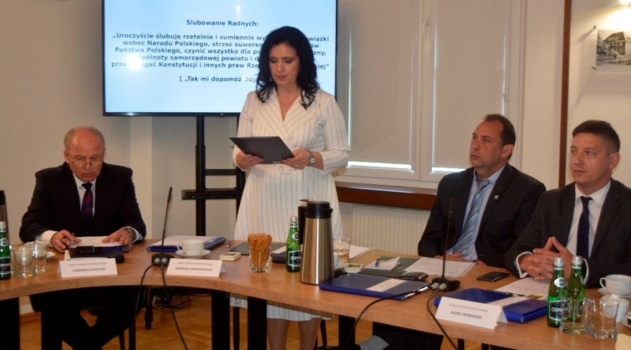 slubowanie wybory starosty powiat nowodworski017