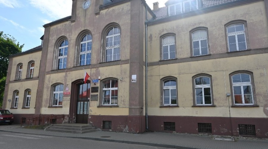 Nowy Dwór Gdański. Rozpoczęły się prace remontowe w Liceum Ogólnokształcącym. (5)