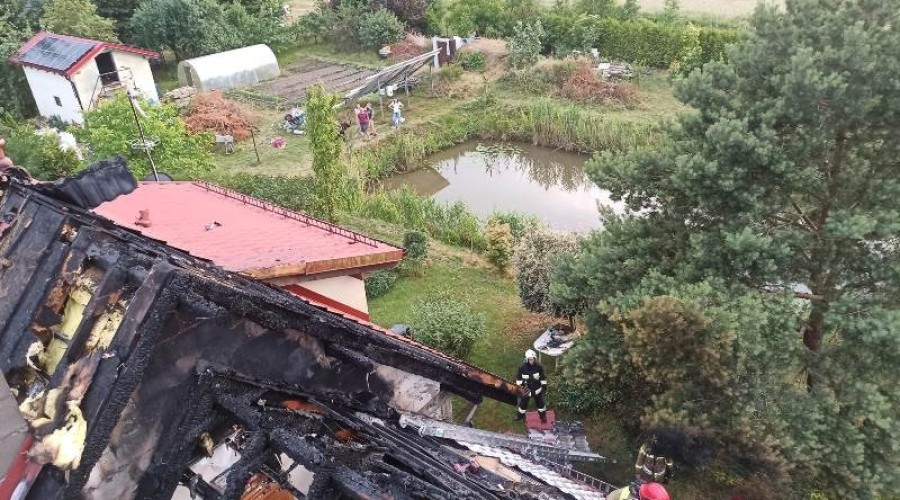 Pożar domu jednorodzinnego w Kiezmark (4)