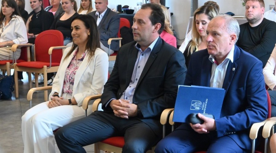 X Jubileuszowa Edycja Wojewódzkiego Konkursu pn. „Absolwent Roku OHP – 2024”17