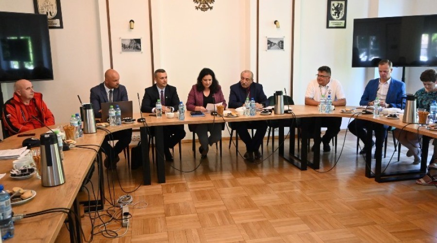 Powiat Nowodworski. Informacja o posiedzeniu Komisji Bezpieczeństwa i Porządku1