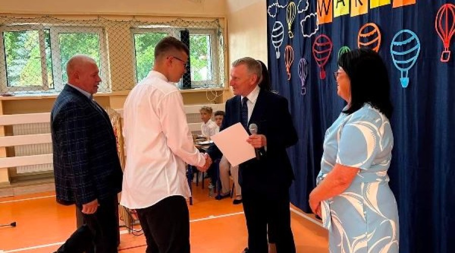 sp 2 zakonczenie roku08