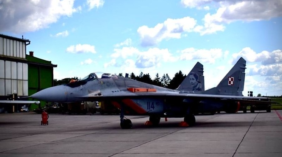 UROCZYSTOŚĆ POŻEGNANIA WŁOSKICH SIŁ POWIETRZNYCH W 22 BAZIE LOTNICTWA TAKTYCZNEGO (5)