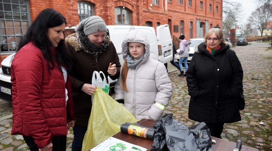 akcja-drzewko-za-butelkę-25