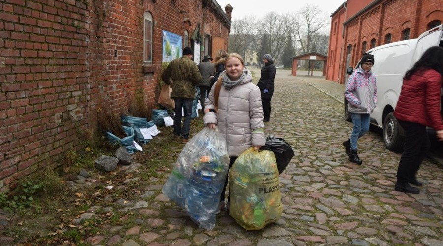 akcja-drzewko-za-butelkę-34