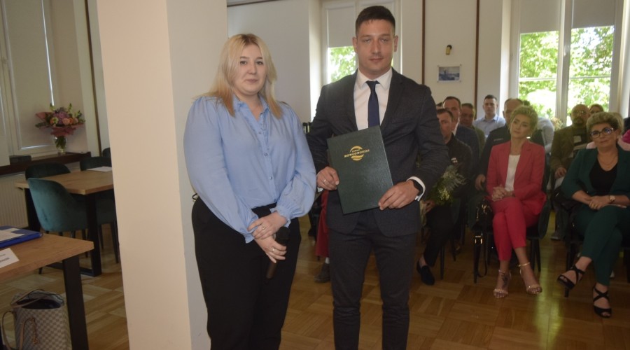 I SESJA rADY powiatu (2)