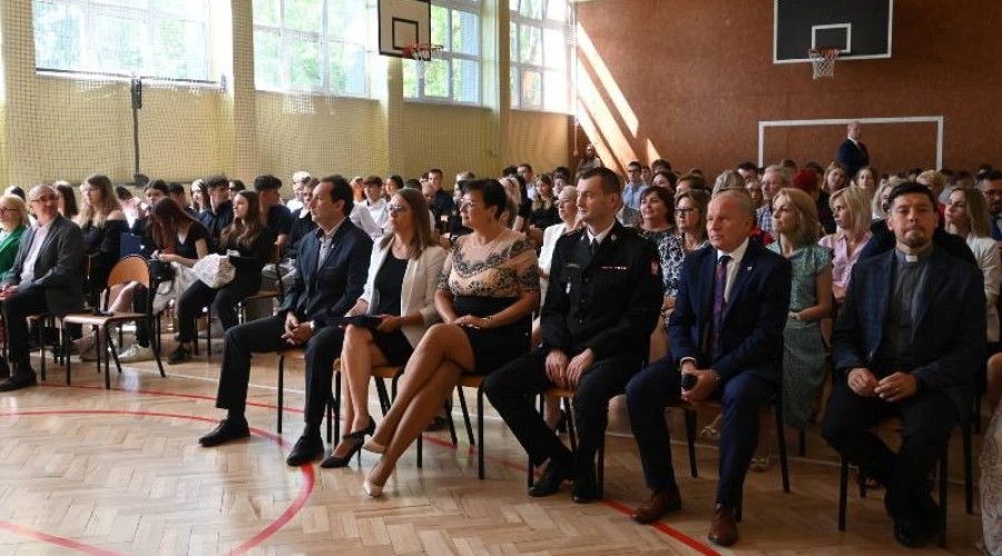 zakonczenie roku szkolnego zespol szkol 2023- 2024 (2)