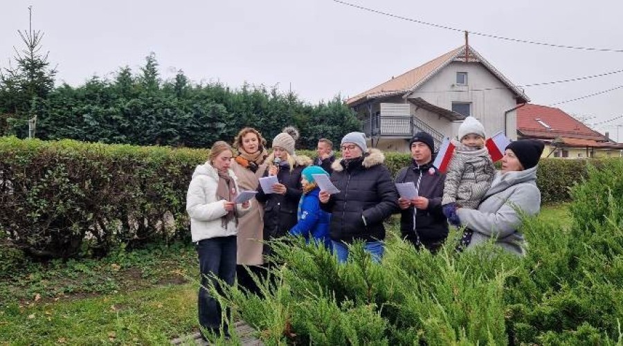 Mieszkańcy Gminy Sztutowo uczcili Święto Niepodległości (15)