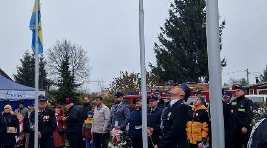 Mieszkańcy Gminy Sztutowo uczcili Święto Niepodległości (16)