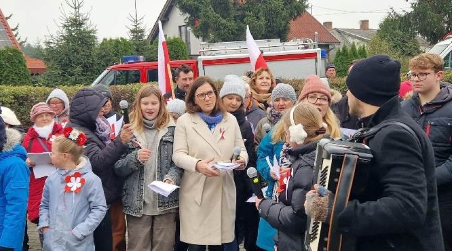 Mieszkańcy Gminy Sztutowo uczcili Święto Niepodległości (25)