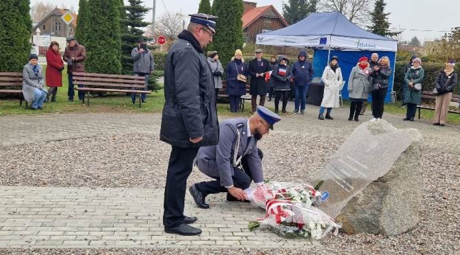 Mieszkańcy Gminy Sztutowo uczcili Święto Niepodległości (3)