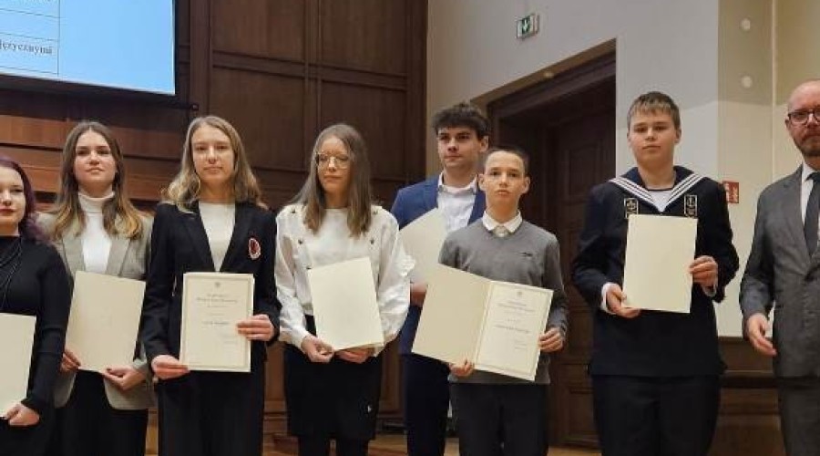 Uczeń Liceum w Nowym Dworze Gdańskim Stypendystą Prezesa Rady Ministrów5