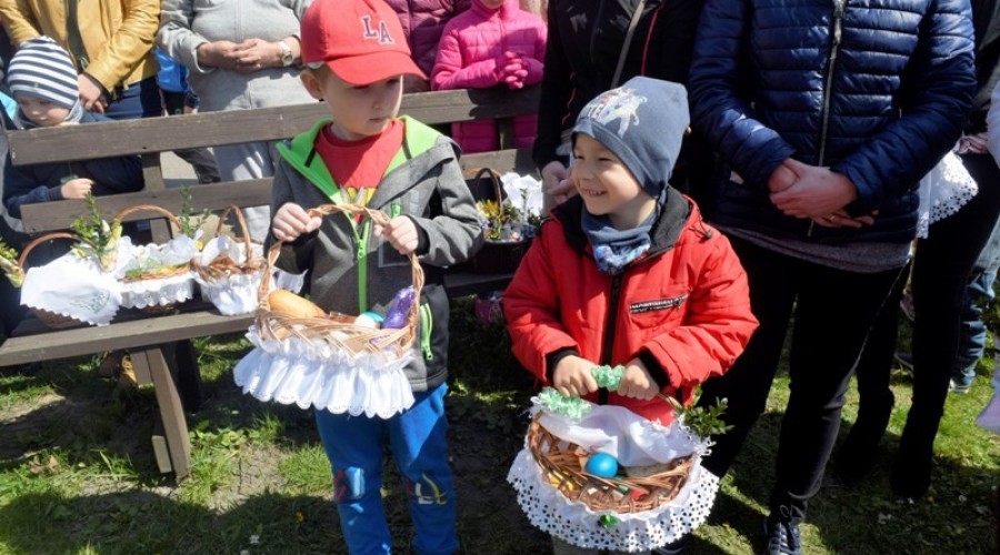 Święcenie pokarmów Rybina 2019 (1,1) (5)