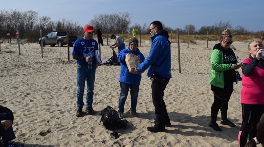 mewia łacha sprzatanie mikoszewo0129