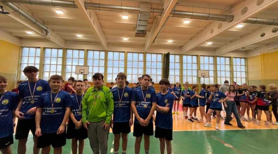 Mistrzostwa Powiatu w Piłce Ręcznej w Sztutowie (1)