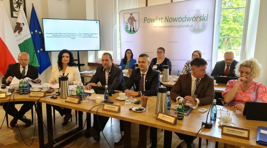 sesja rady powiatu nowodworskiego 17.06 (34)