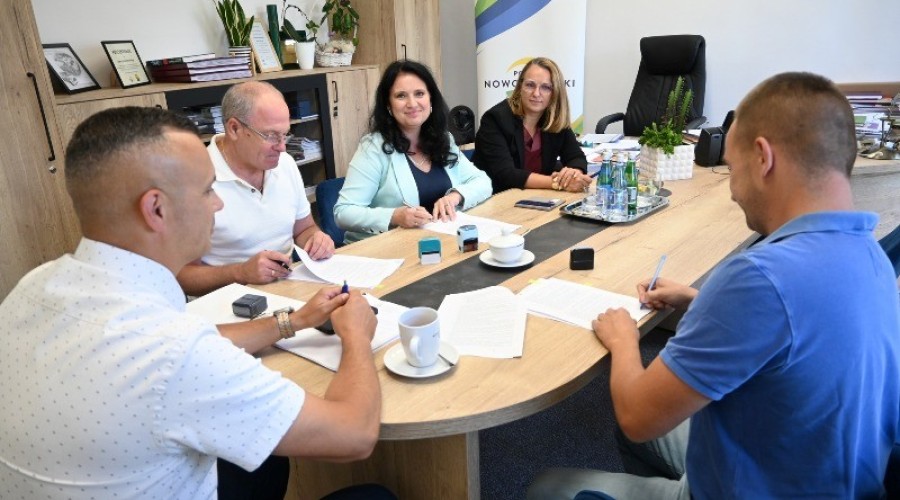 podpisanie umowy starostwo powiatowe (3)