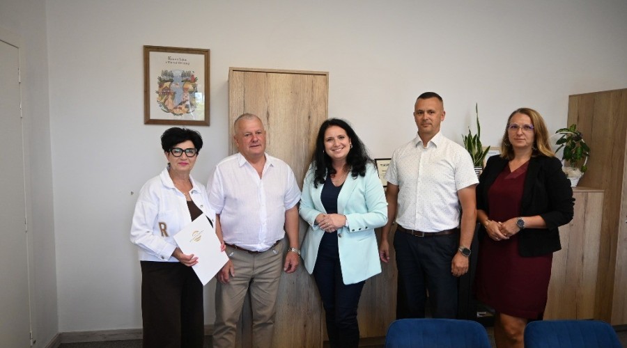 nowe miejsca parkingowe w Jantarze (1)