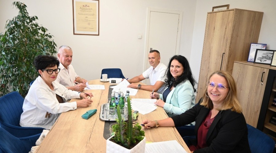 nowe miejsca parkingowe w Jantarze (4)