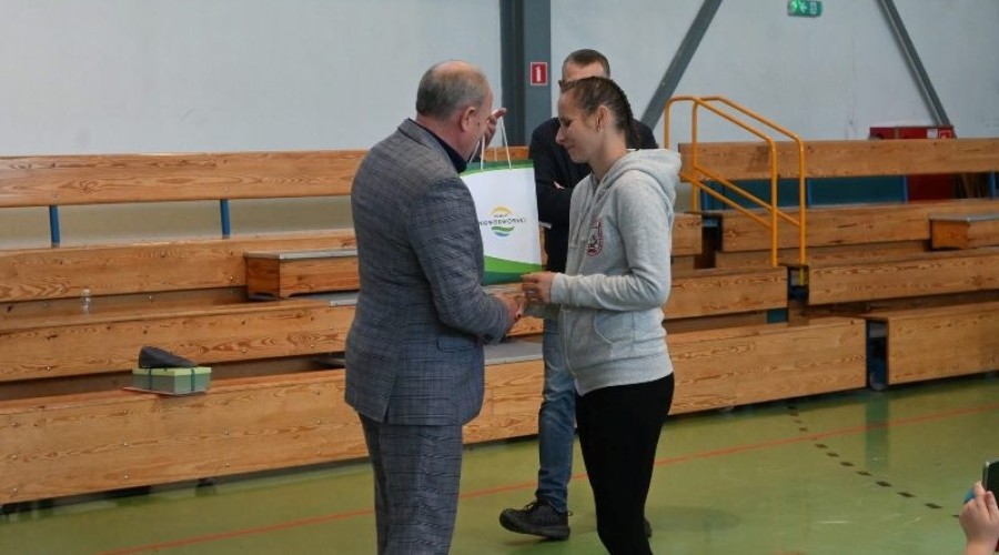 Nowy Dwór Gdański, Hennef i Velká nad Veličkou 5