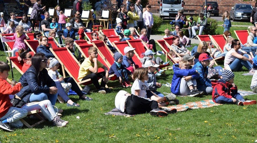 Nowy Dwór Gd. Art Majówka przed Żuławskim Ośrodkiem Kultury  (25)