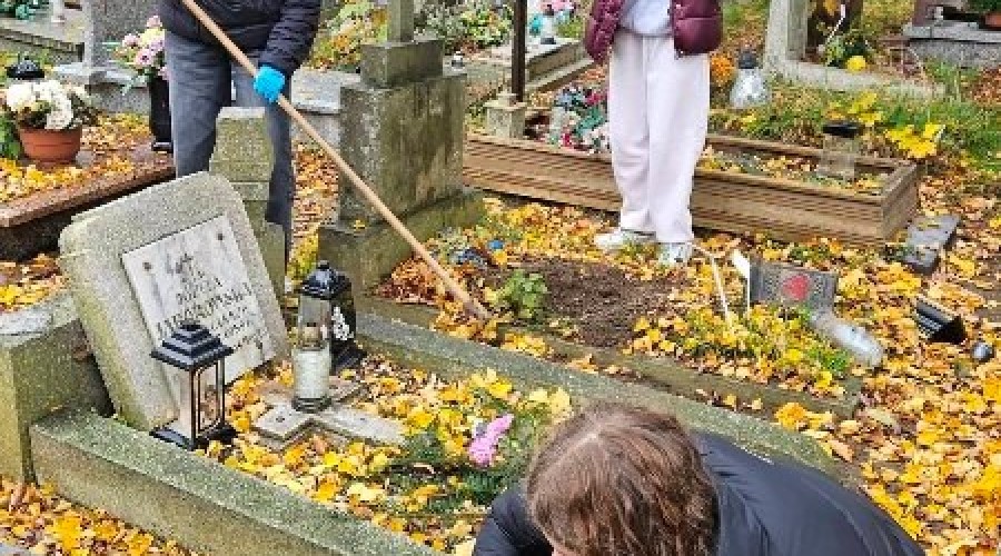 sprzatanie cmentarzy (1)