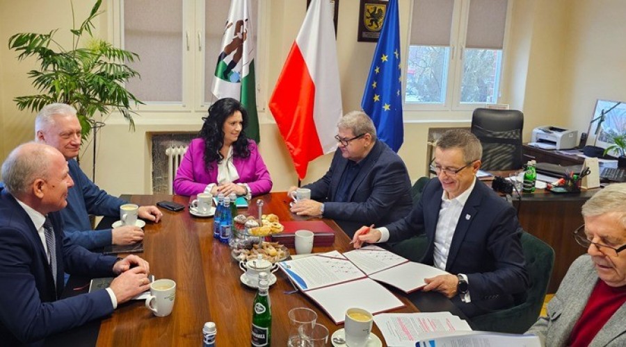 634519923_1296413308979336_8254172698317785624_n