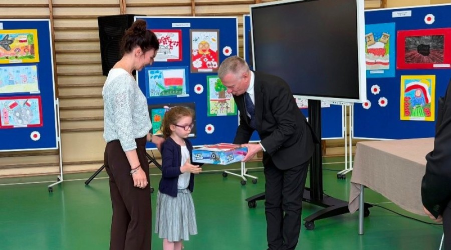 XVIII Konkurs z okazji Dnia Flagi RP w Szkole Podstawowej nr 1 w Nowym Dworze Gdańskim (13)