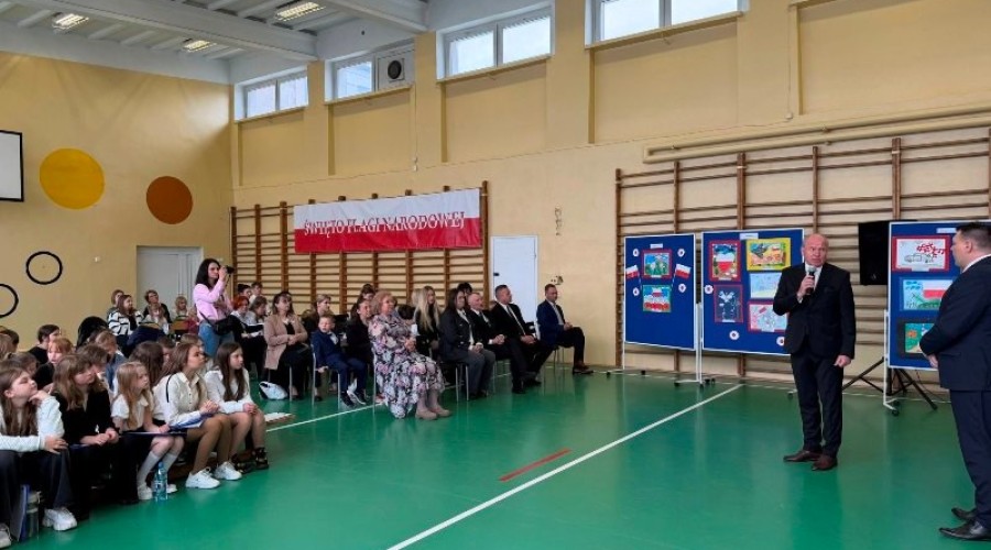 XVIII Konkurs z okazji Dnia Flagi RP w Szkole Podstawowej nr 1 w Nowym Dworze Gdańskim (2)