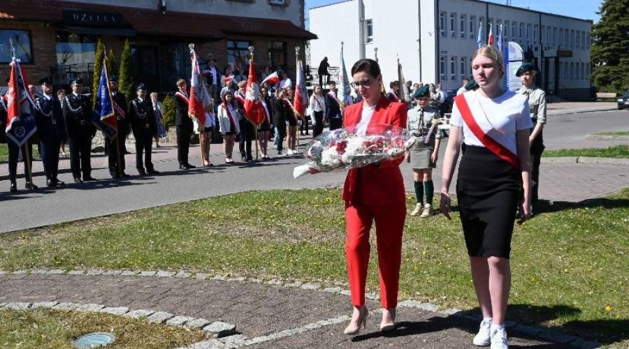 Uroczyste obchody Święta Narodowego Konstytucji 3 Maja w Nowym Dworze Gdańskim  (6)