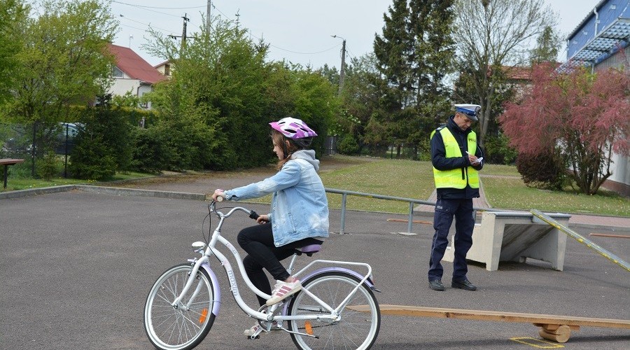 Powiatowy turniej bezpieczeństwa ruchu drogowego (6)