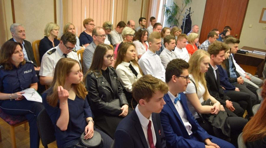 sesja rady powiatu nowodworskiego08