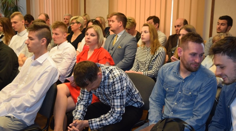 sesja rady powiatu nowodworskiego14