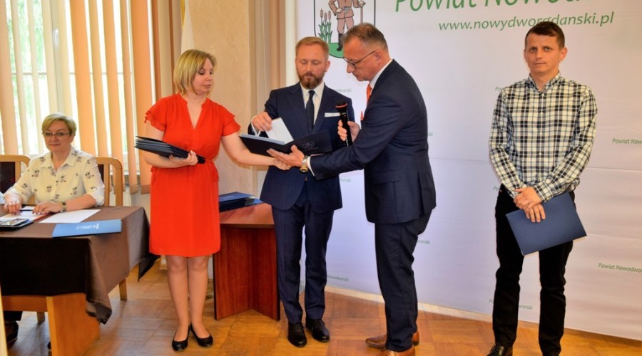 sesja rady powiatu nowodworskiego22