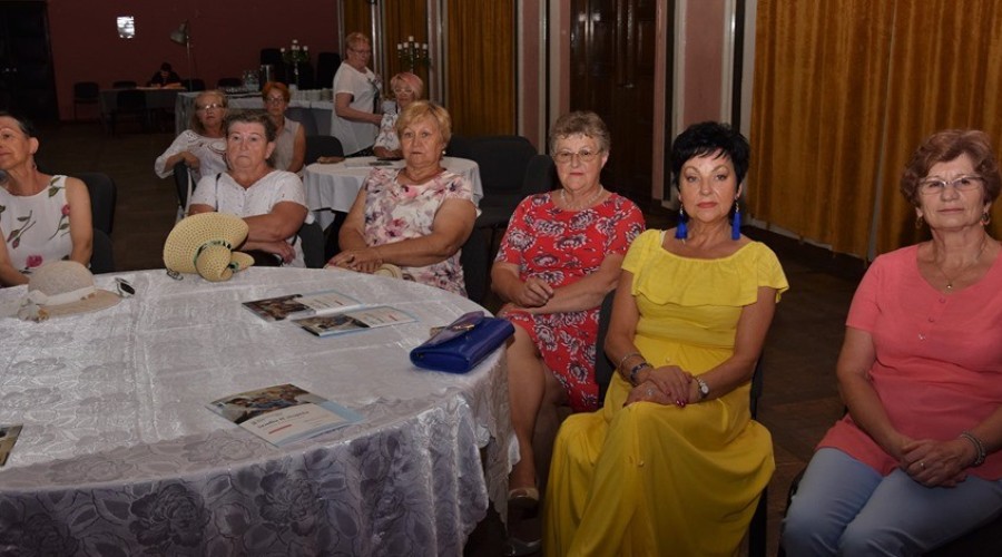 Uniwersytet Trzeciego Wieku zakonczenie starosta nowodworski (4)