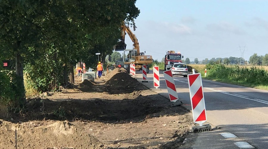  budowa chodnika przy drodze nr 502 (3)