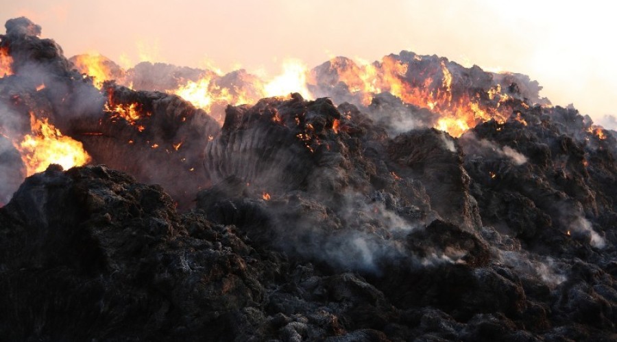 fot.Krzysztof Firko pożar sterty słomy (4)