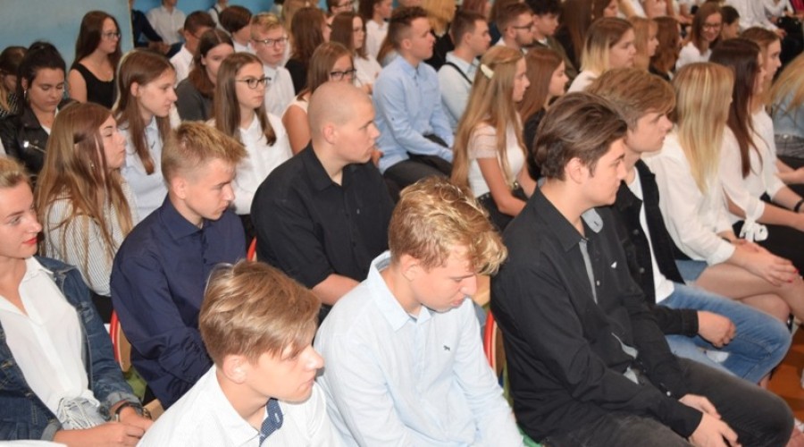 poczatek roku szkolnego liceum zs nr 1 (28)
