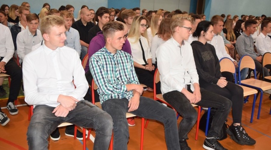 poczatek roku szkolnego liceum zs nr 1 (32)