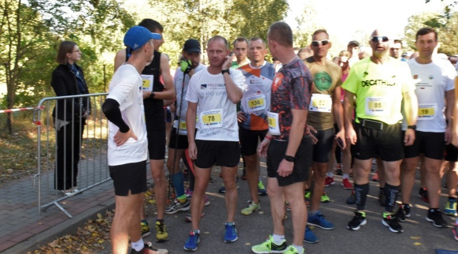 bursztynowy-bieg-i-marsz-nordic-walking-w-sztutowie001