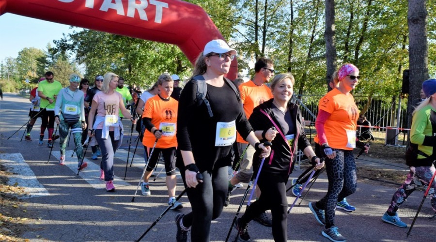 bursztynowy-bieg-i-marsz-nordic-walking-w-sztutowie029