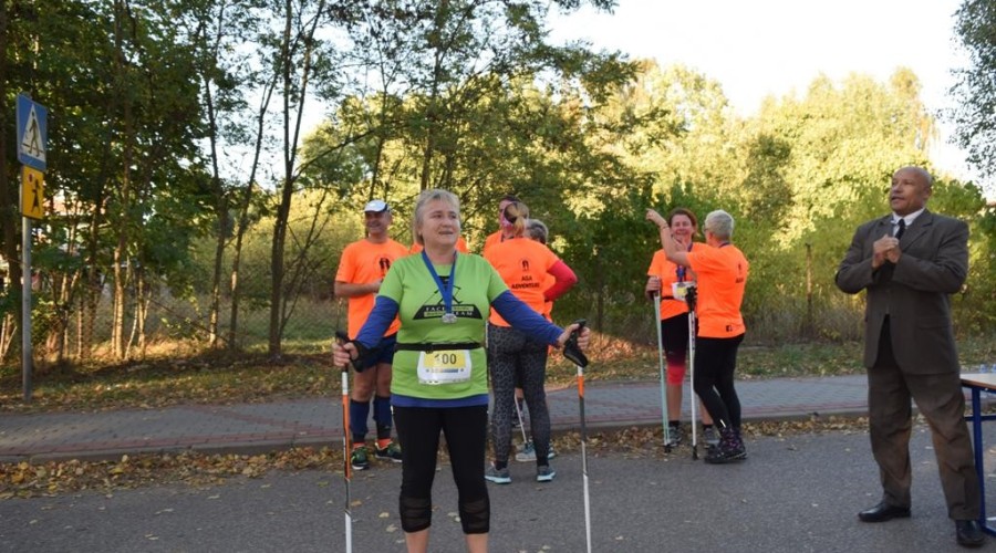 bursztynowy-bieg-i-marsz-nordic-walking-w-sztutowie108