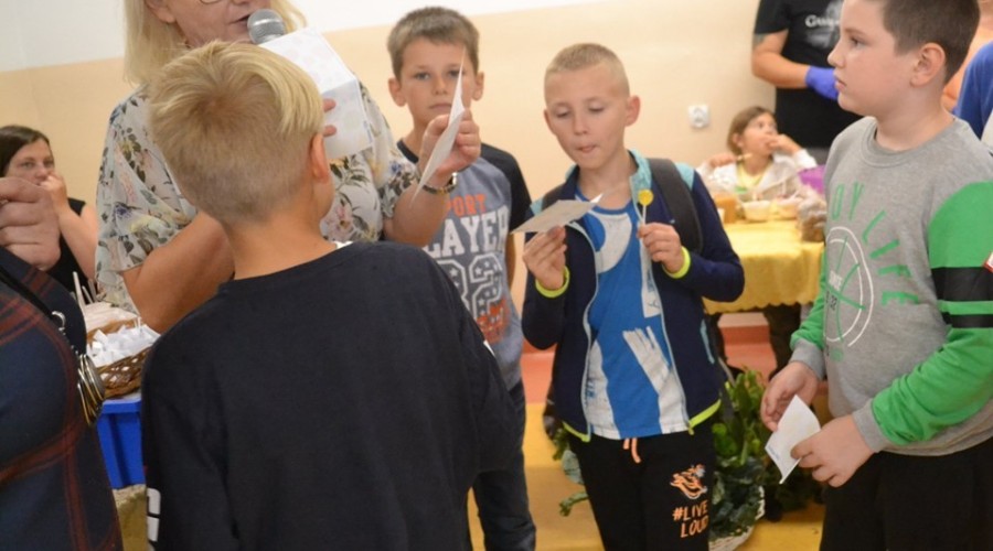 71728919_985338788496235_1474136787210207232_n