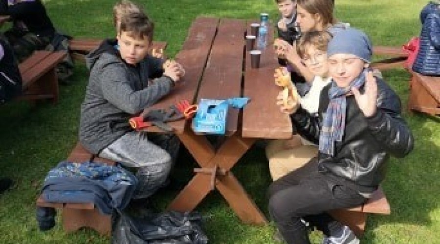 sprzatanie plaży jantar (1)