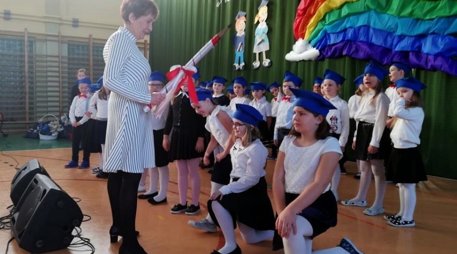 Uroczystość pasowania na ucznia w Szkole Podstawowej w Sztutowie (13)