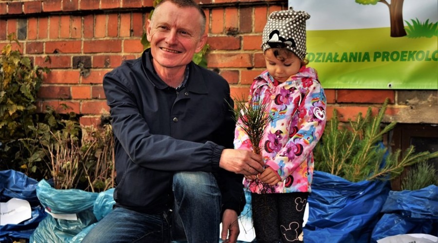 akcja drzewko za butelkę starostwo (4)